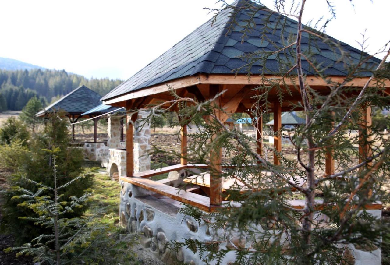 Hotel Den House à Myslovka Extérieur photo